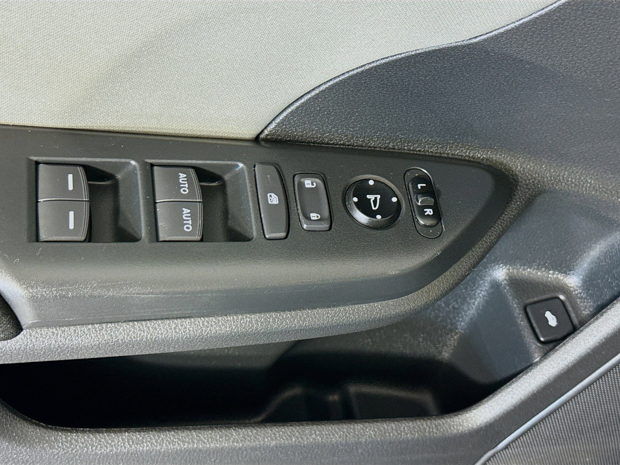 Used 2020 Honda Civic EX image 24