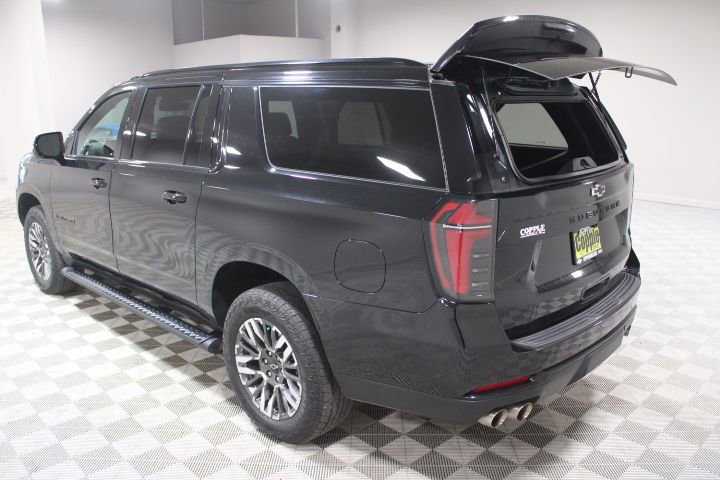 Certified 2025 Chevrolet Suburban Z71 image 12