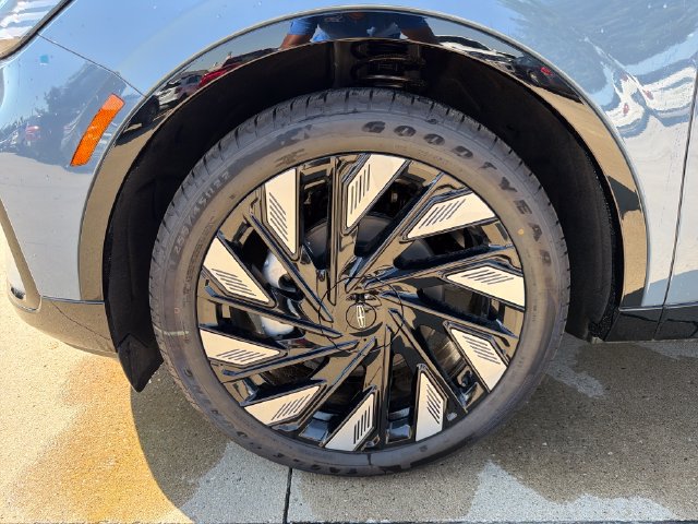 New 2026 Lincoln Nautilus Reserve AWD/4WD image 12