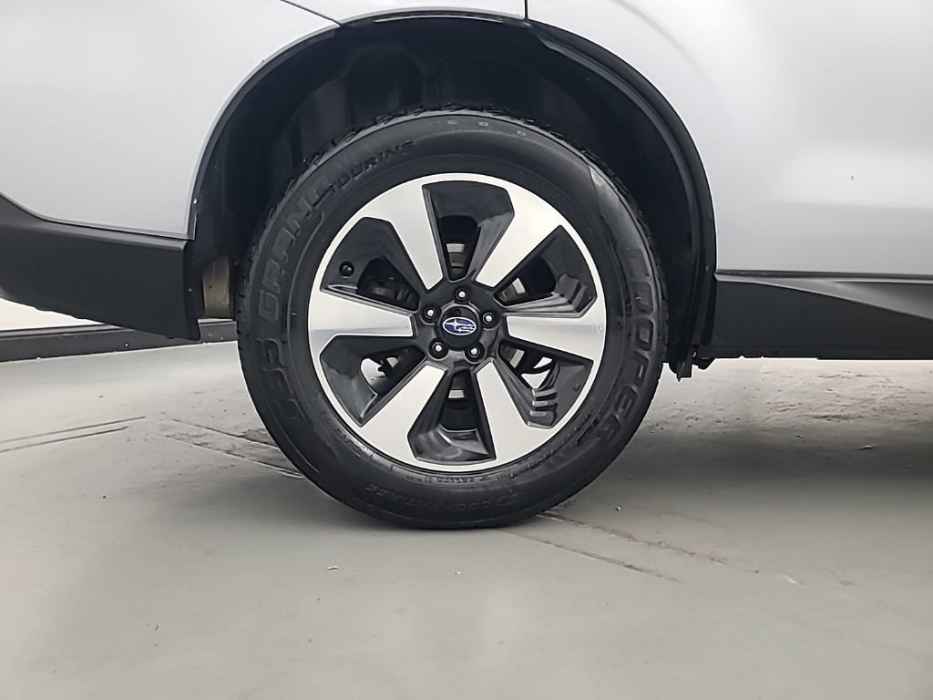 Used 2018 Subaru Forester 2.5i Limited AWD/4WD image 10