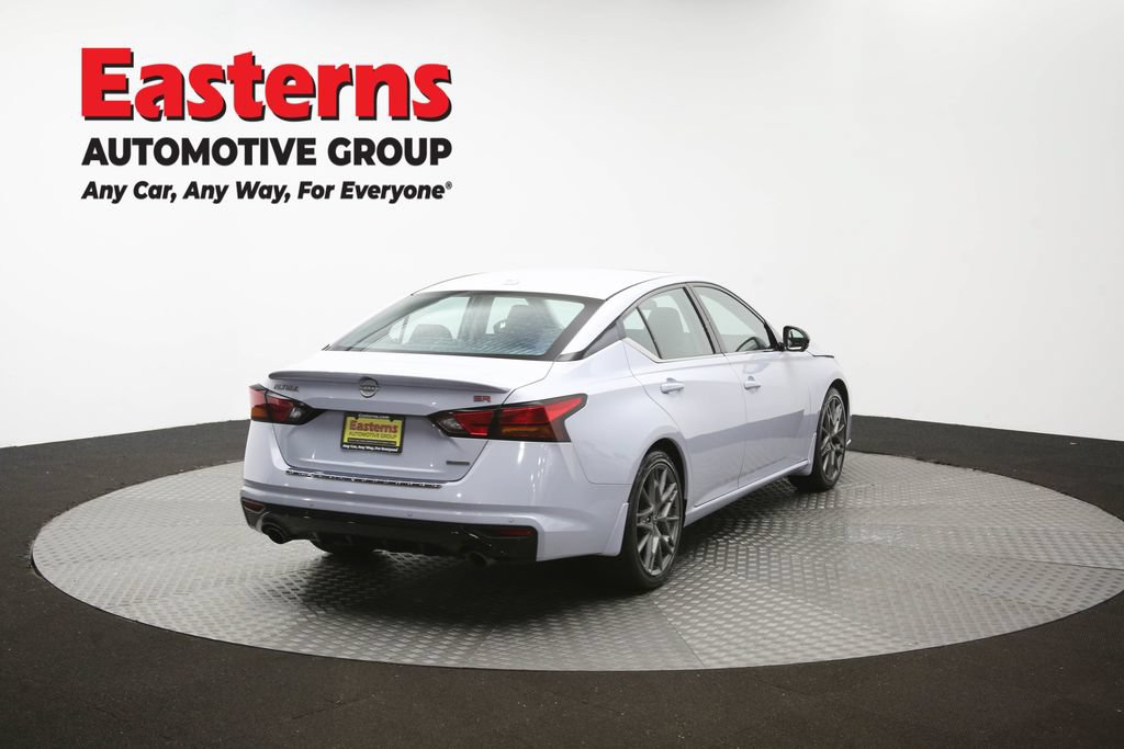 Used 2023 Nissan Altima 2.0 SR FWD image 41