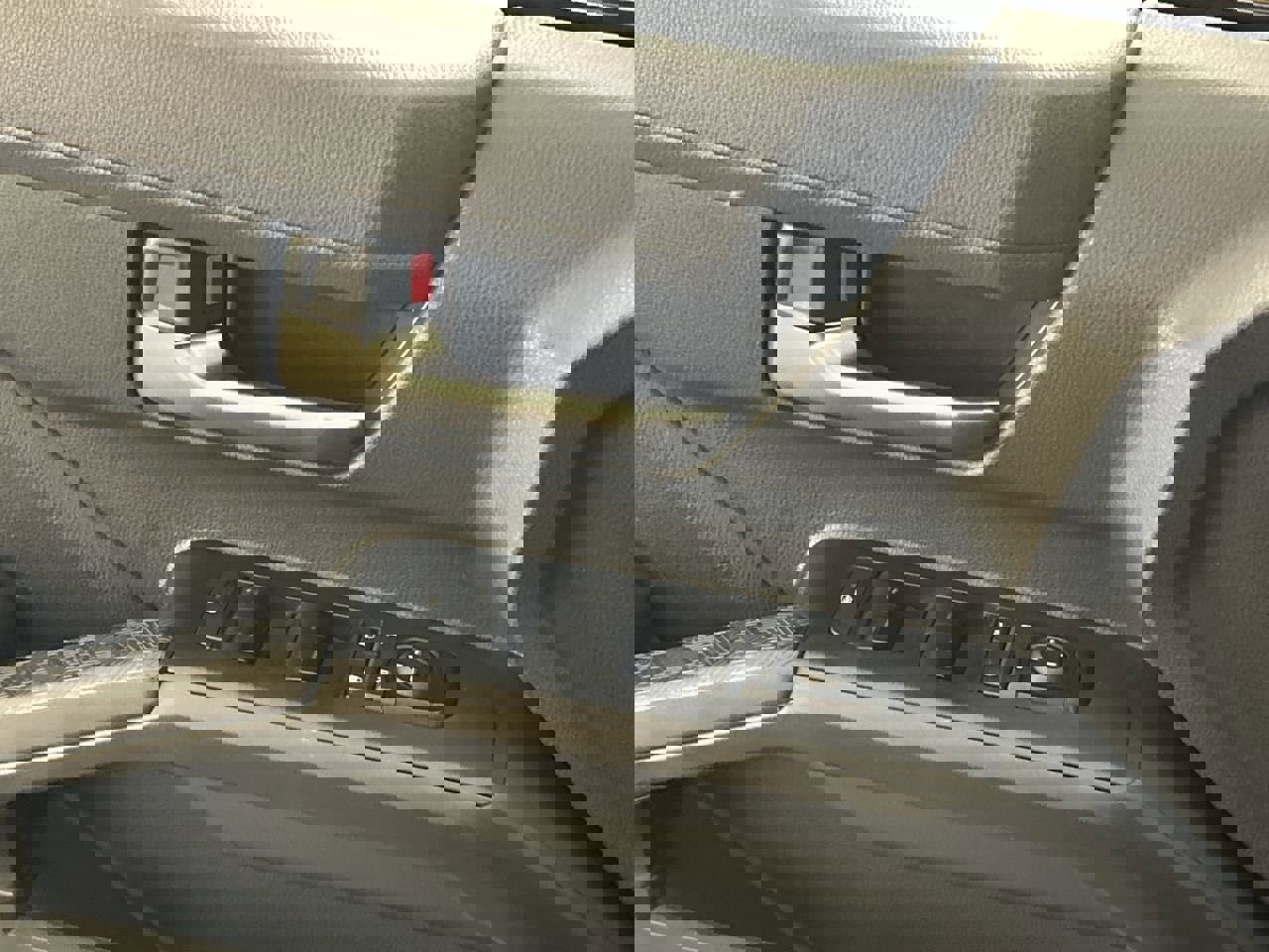 Used 2024 Toyota Tacoma TRD Sport image 19