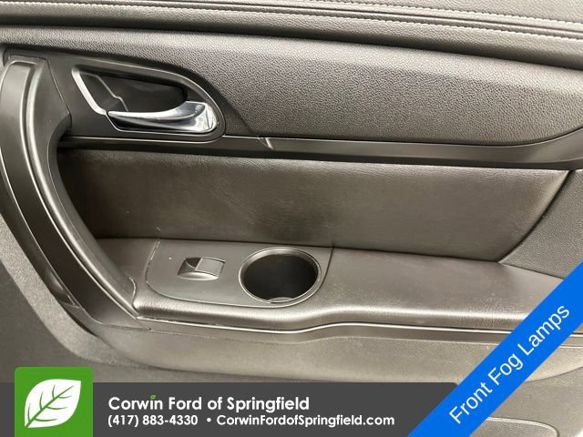 Used 2017 Chevrolet Traverse LT image 16