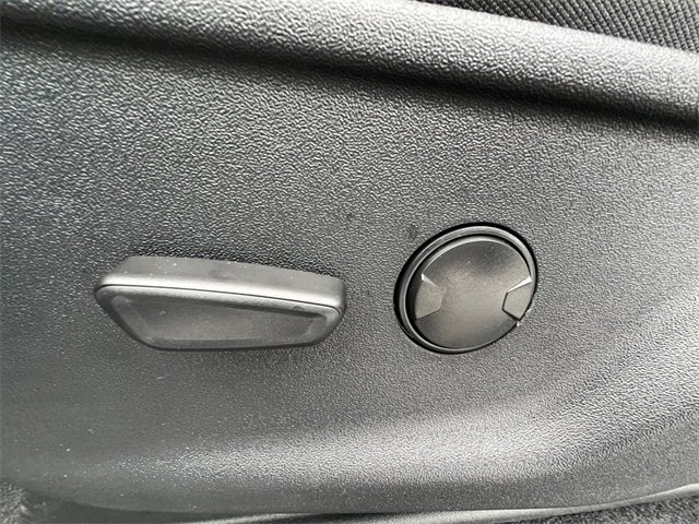 New 2025 Ford F150 Lightning XLT image 13