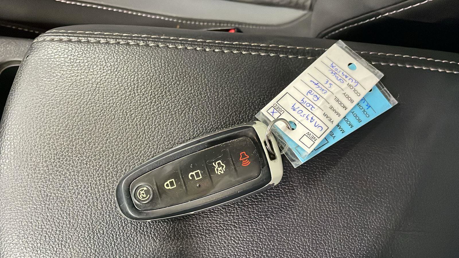 Used 2019 Ford Escape SE image 22