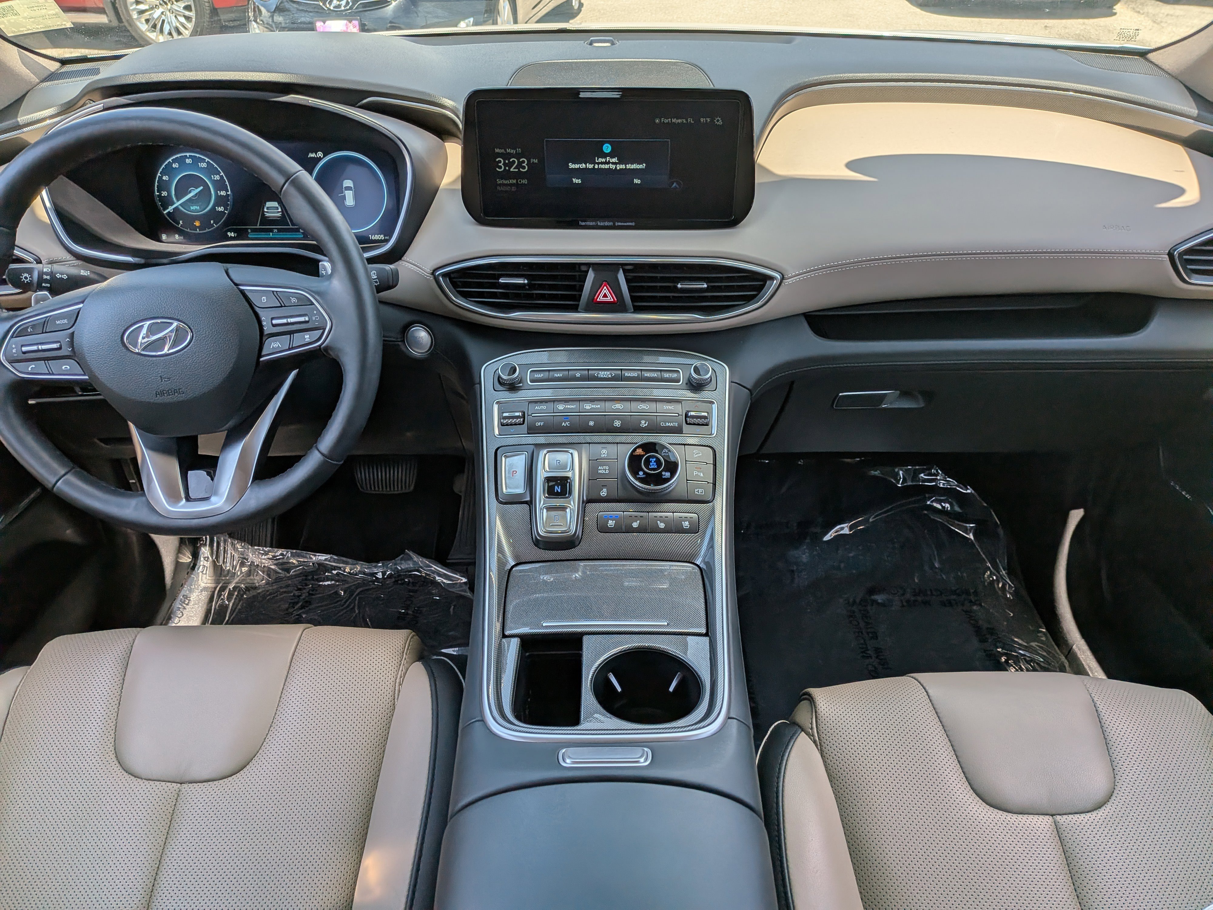 Used 2023 Hyundai Santa Fe Limited AWD/4WD image 17