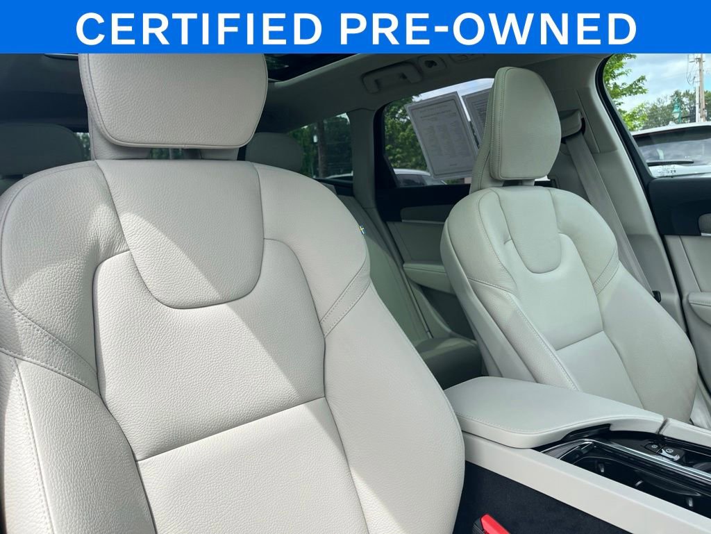 Certified 2025 Volvo V90 B6 Cross Country Plus AWD/4WD image 20