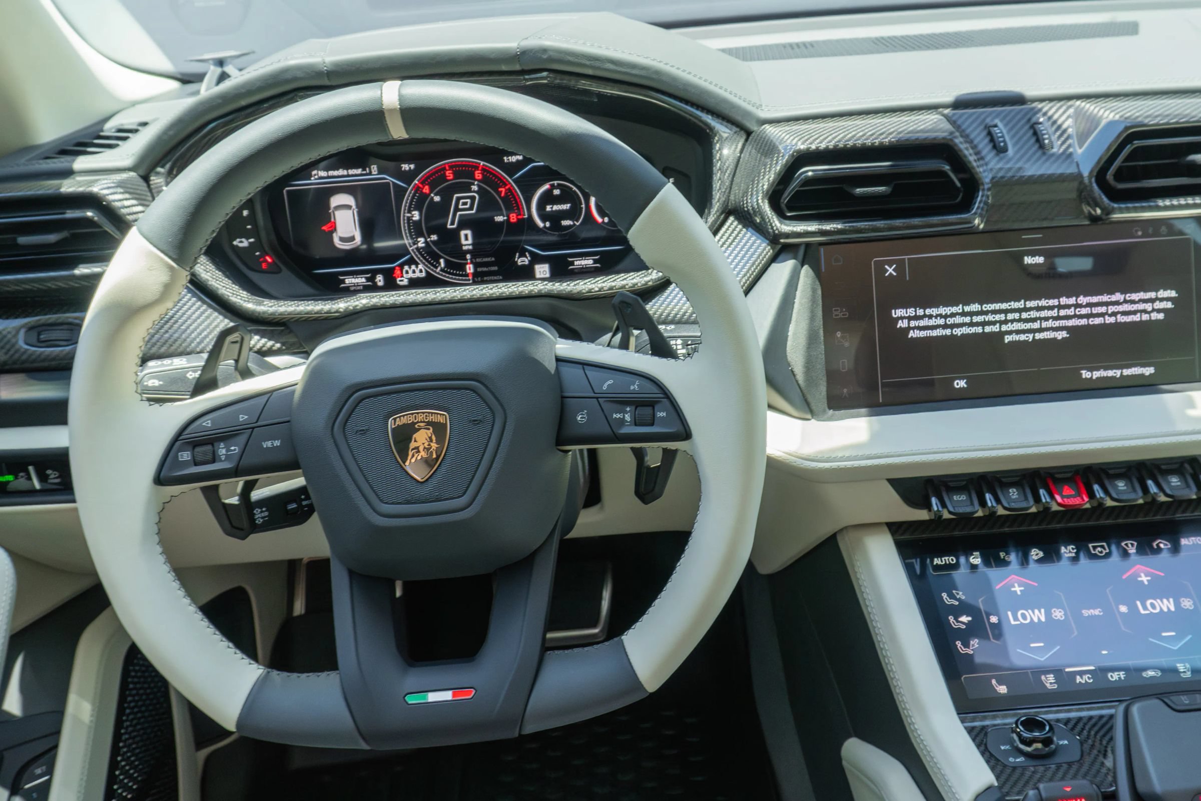 Used 2026 Lamborghini Urus SE AWD/4WD image 66