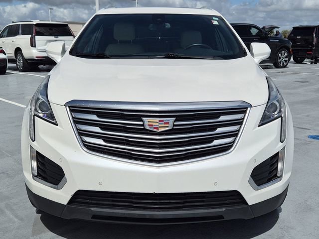 Used 2018 Cadillac XT5 Luxury w/ Driver Awareness Package image 9