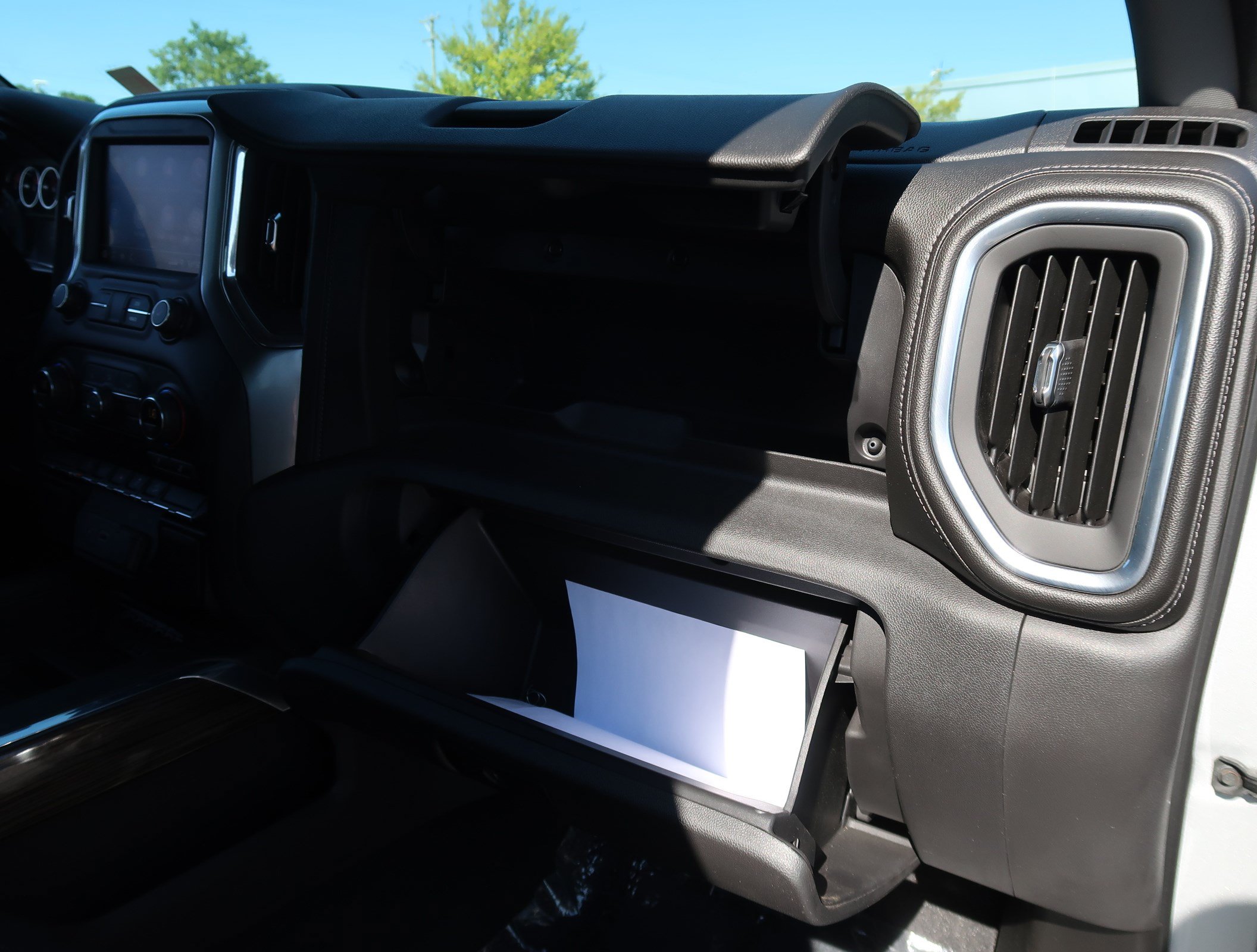 Used 2020 Chevrolet Silverado 1500 LT Trail Boss AWD/4WD image 42