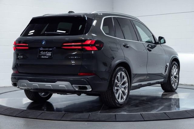 New 2026 BMW X5 xDrive50e image 14