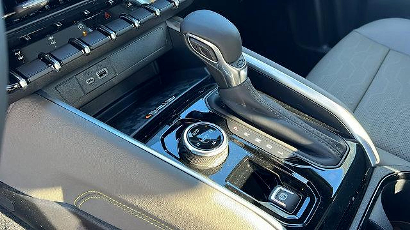 New 2026 Chevrolet Colorado ZR2 w/ Technology Package image 22