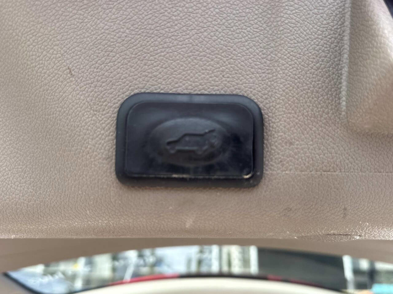 Used 2014 GMC Acadia Denali image 9