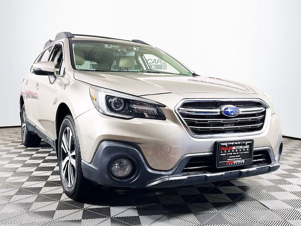 Used 2018 Subaru Outback 3.6R Limited image 1