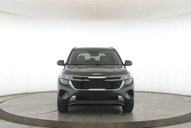 Used 2024 Kia Seltos EX AWD/4WD image 12