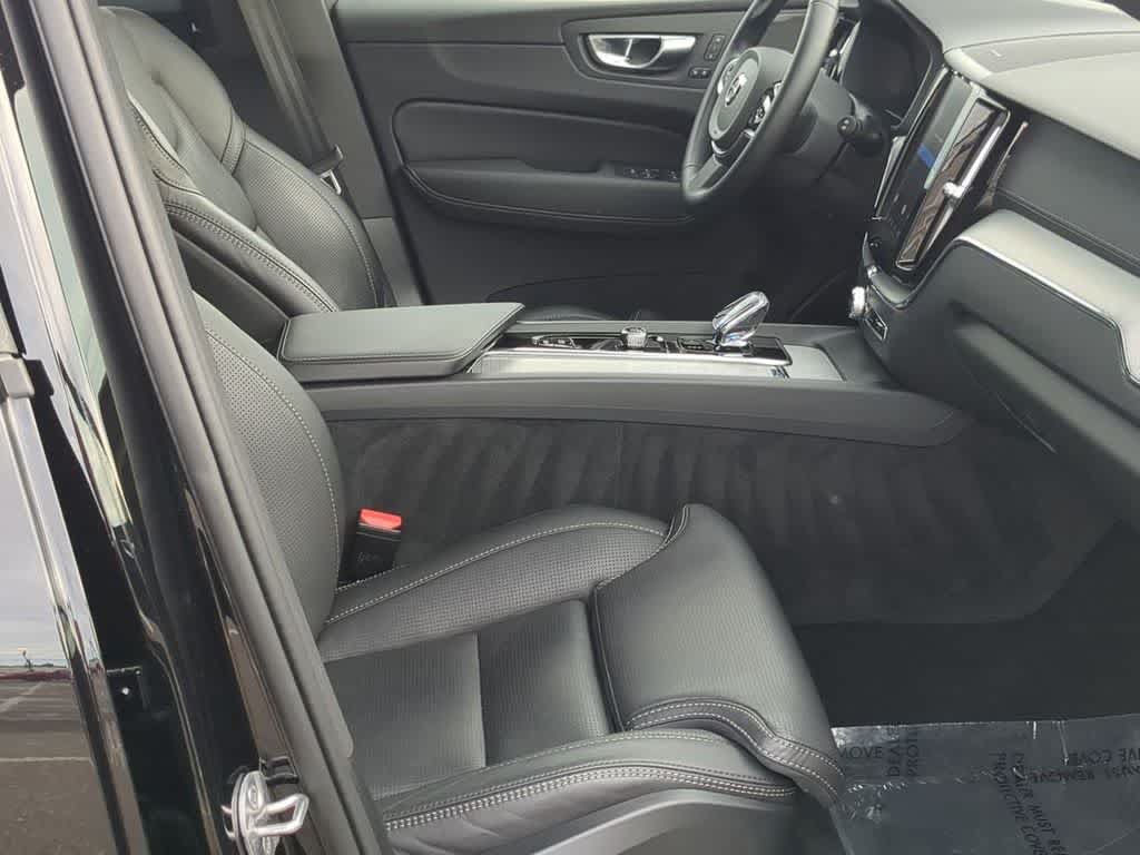 Used 2025 Volvo XC60 B5 Ultra w/ Protection Package Premier AWD/4WD image 20