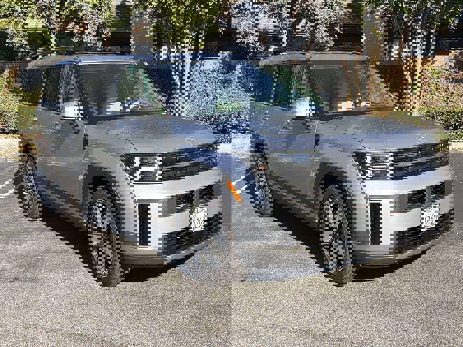 Certified 2025 Hyundai Santa Fe Limited w/ Tow & Go Package image 8