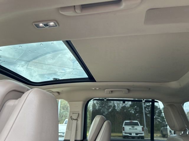 Used 2023 Lincoln Aviator Grand Touring w/ Equipment Group 301A AWD/4WD image 52