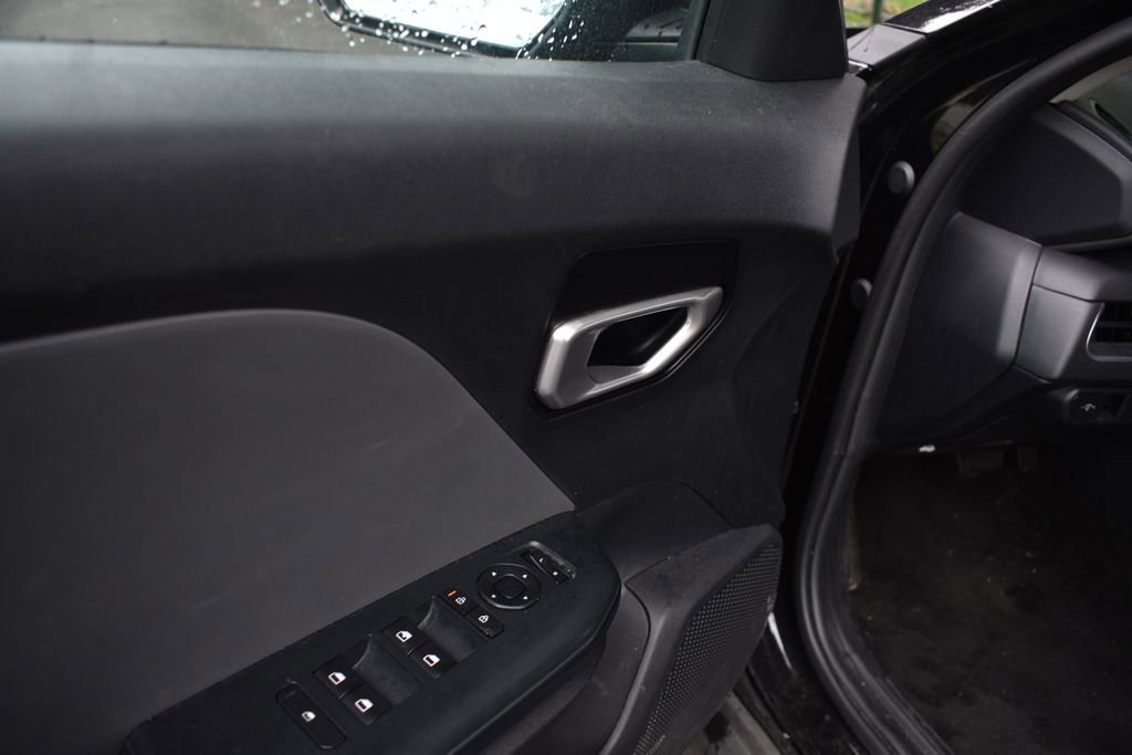 Used 2025 Kia K4 FWD image 13