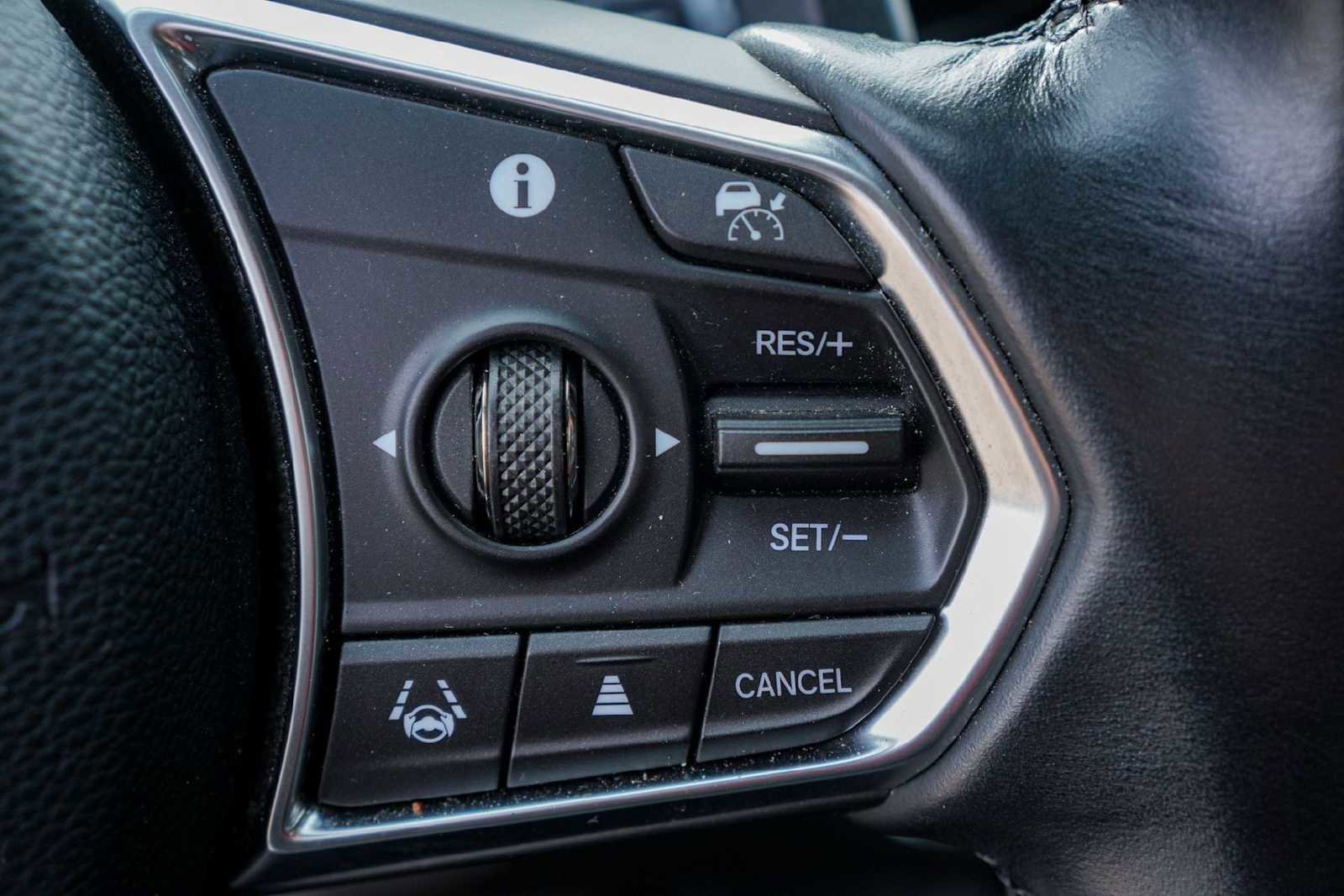 Used 2023 Acura TLX w/ Technology Package image 26