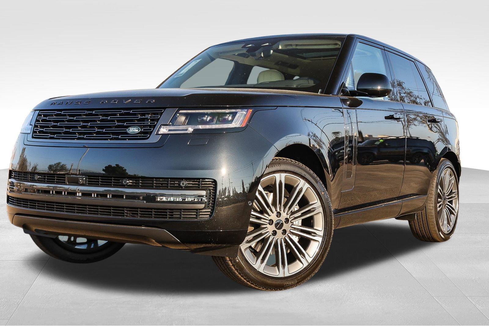 New 2026 Land Rover Range Rover SE