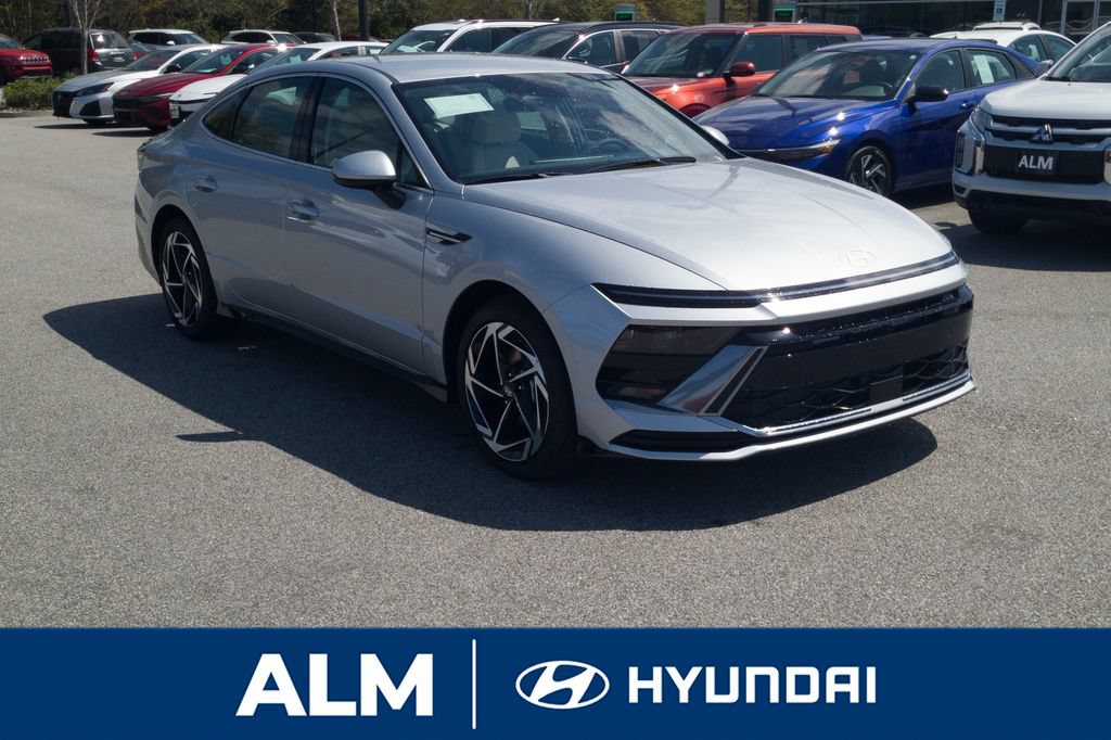 New 2026 Hyundai Sonata SEL FWD image 4