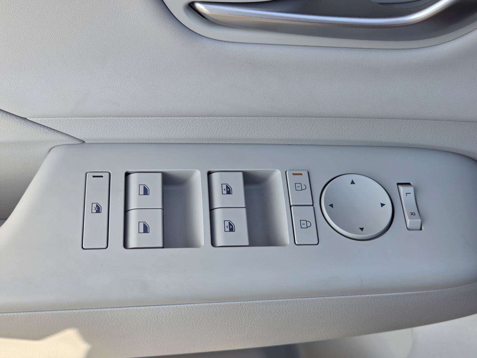 Certified 2026 Hyundai Kona SEL Premium FWD image 22