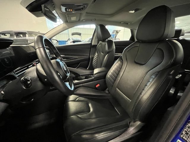 Used 2024 Hyundai Elantra Limited FWD image 21