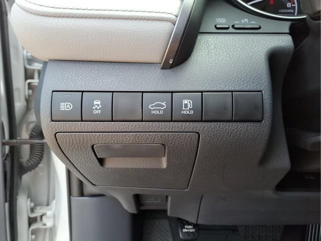 Used 2023 Toyota Camry LE FWD image 14