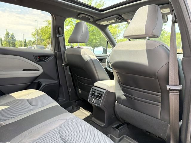 Used 2026 Subaru Forester Premium AWD/4WD image 16
