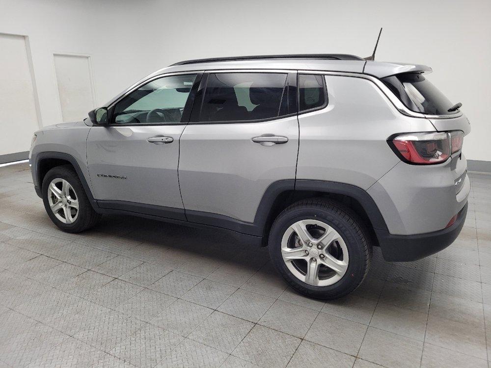 Used 2023 Jeep Compass Latitude AWD/4WD image 3