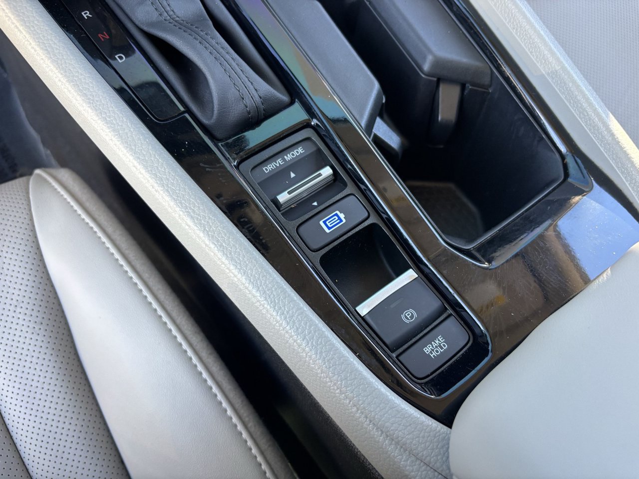 Used 2025 Honda Accord EX-L image 25