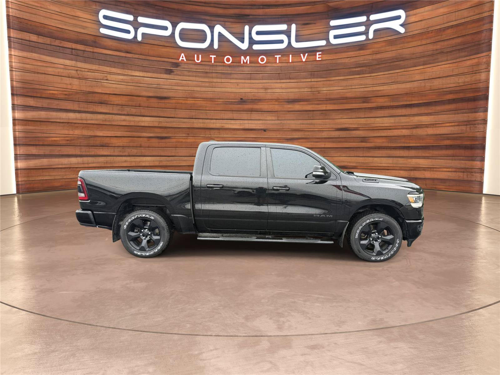 Used 2019 RAM 1500 Big Horn AWD/4WD image 9