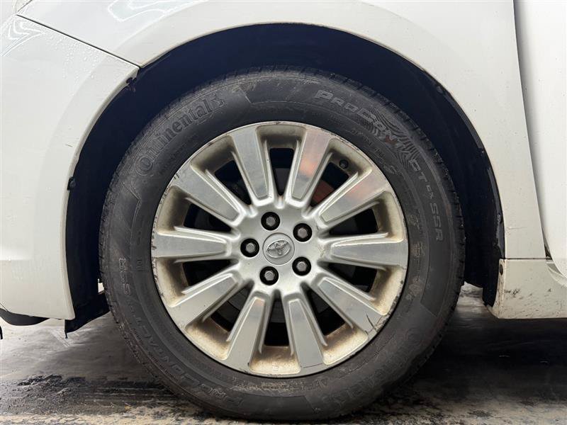 Used 2013 Toyota Sienna Limited w/ Premium Pkg AWD/4WD image 16