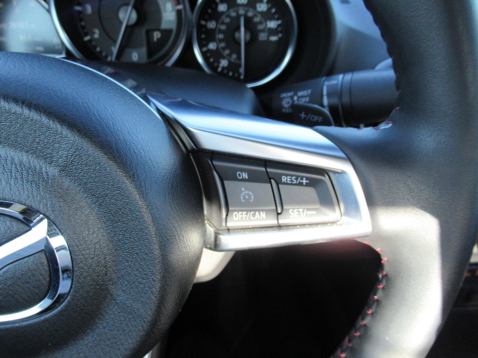 Used 2017 MAZDA MX-5 Miata RF Club RWD image 22
