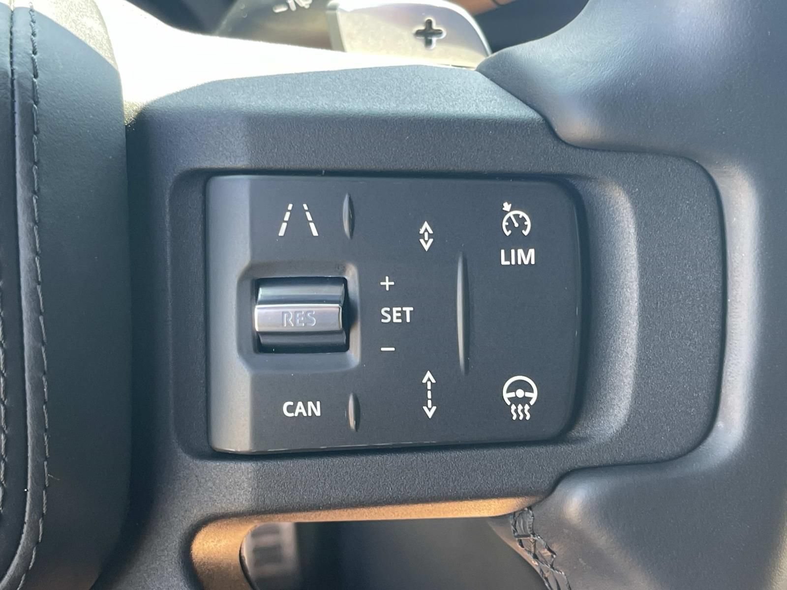 Used 2025 Land Rover Defender 130 V8 AWD/4WD image 38