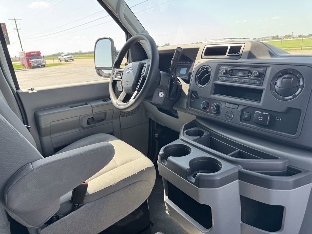 New 2025 Ford E-350 and Econoline 350 Super Duty w/ Power Equipment Group image 5