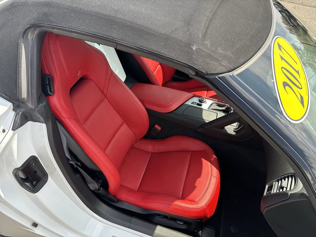 Used 2017 Chevrolet Corvette Stingray Convertible RWD image 31