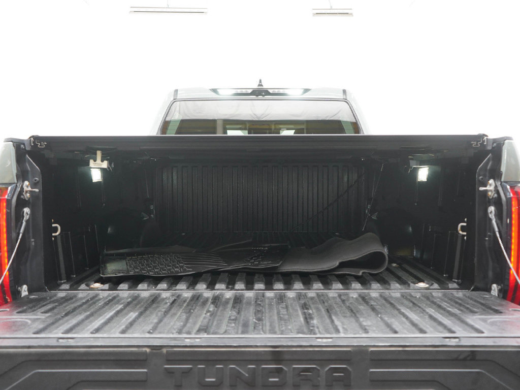 Used 2022 Toyota Tundra Limited AWD/4WD image 16