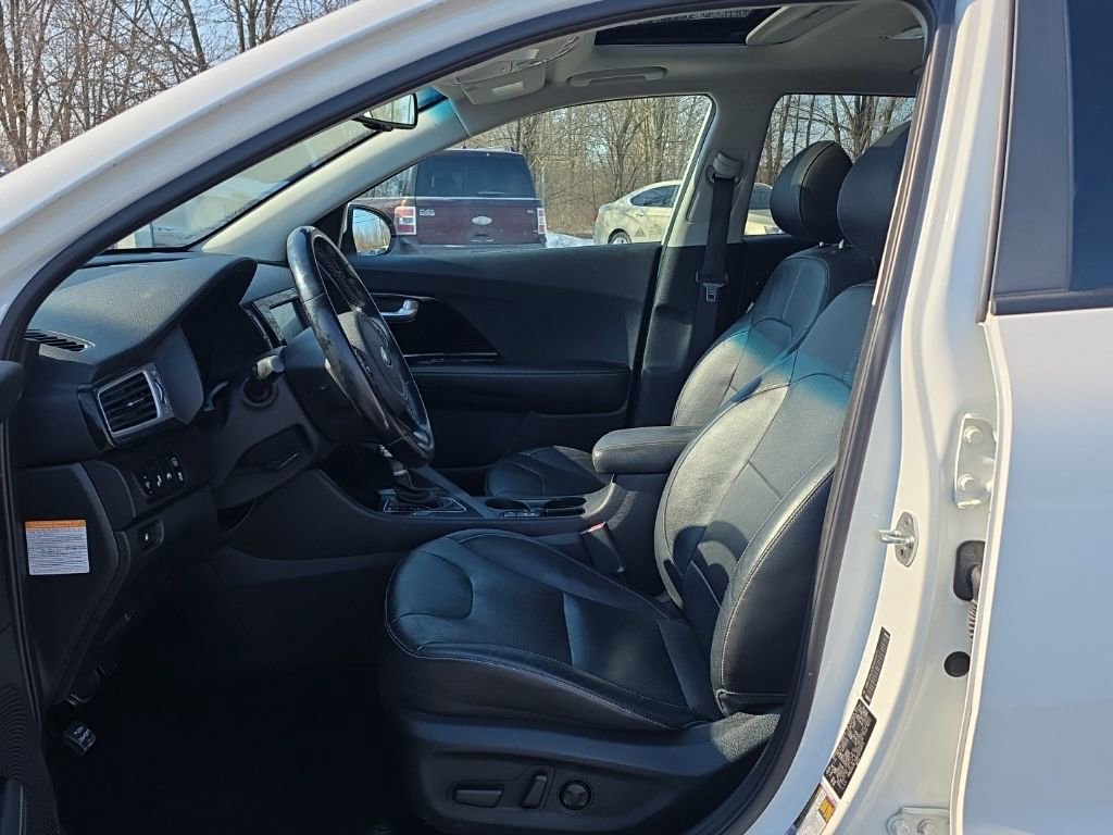 Used 2019 Kia Niro Touring image 15
