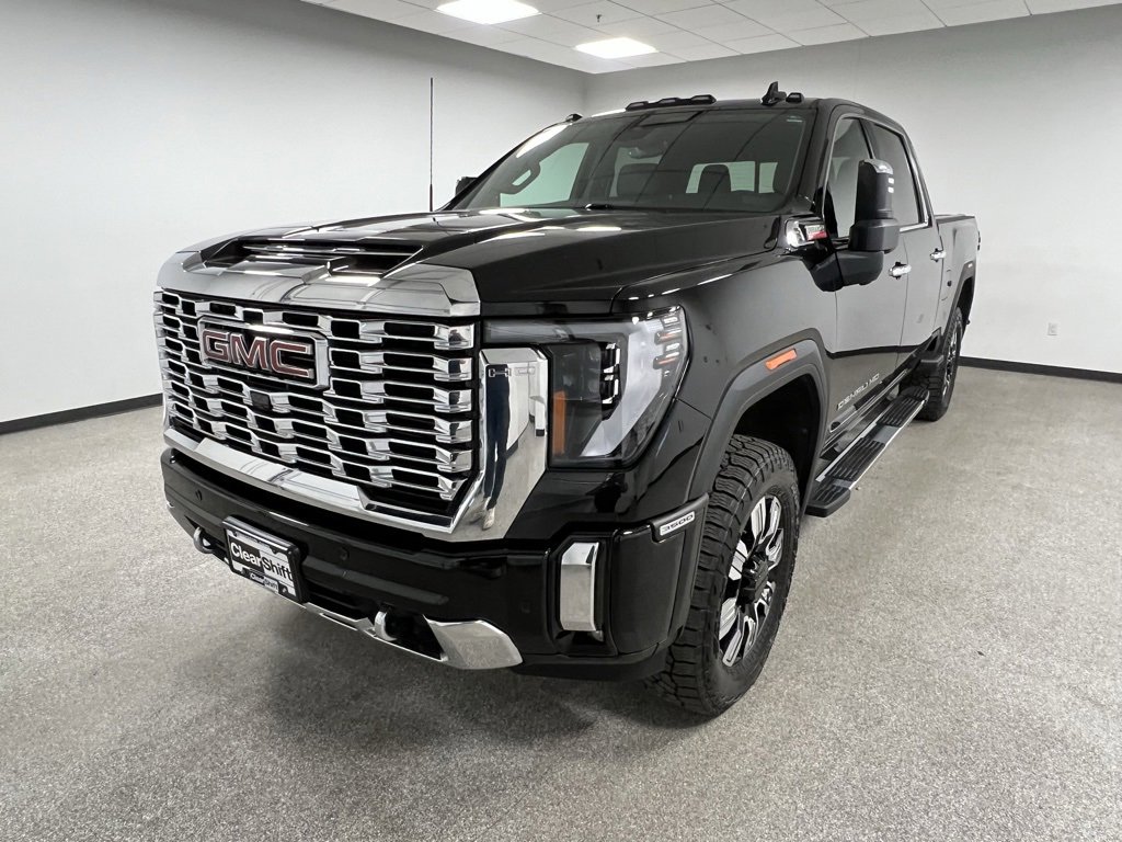 Used 2024 GMC Sierra 3500 Denali w/ Denali Reserve Package image 4