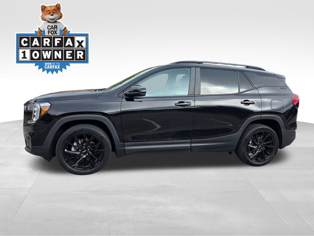 Used 2023 GMC Terrain SLE w/ Driver Convenience Package image 3