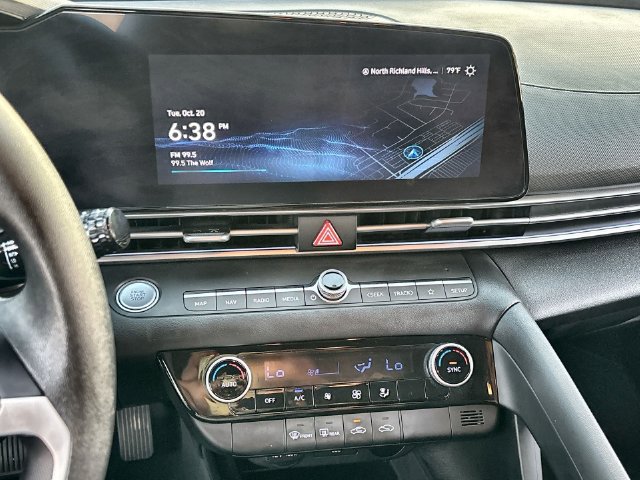 Used 2024 Hyundai Elantra SEL FWD image 24