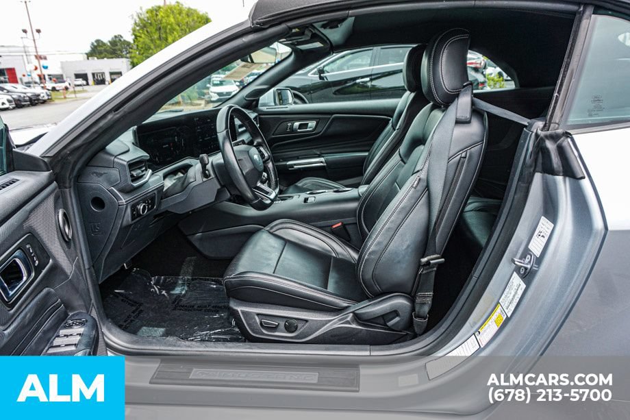 Used 2025 Ford Mustang Premium RWD image 18