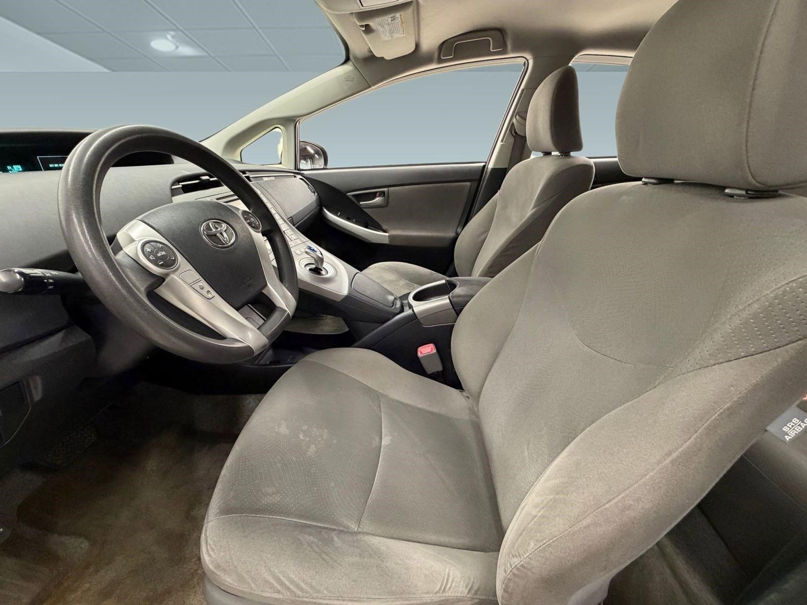 Used 2013 Toyota Prius Two image 4