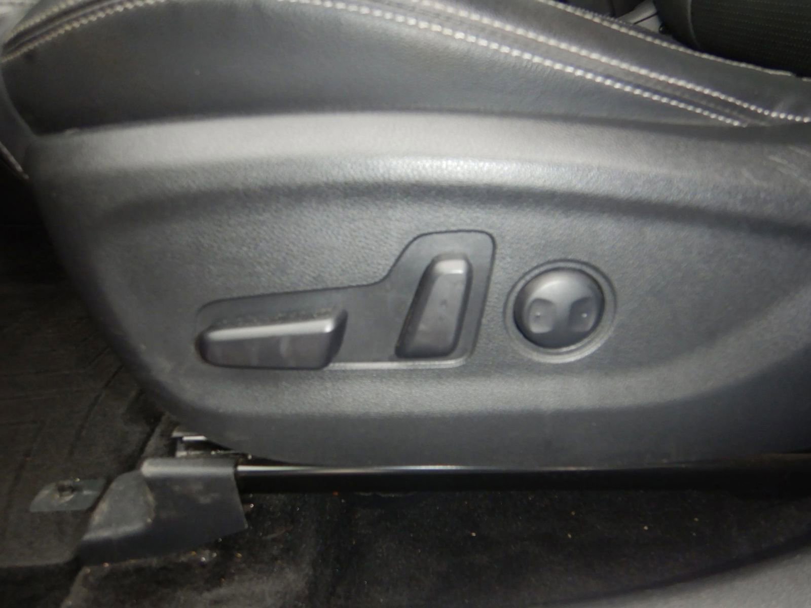Used 2020 Kia Sportage EX FWD image 17