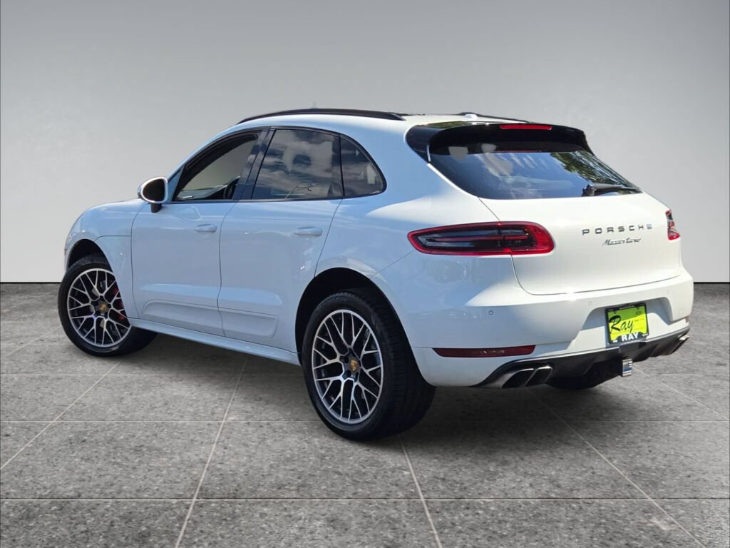 Used 2015 Porsche Macan Turbo AWD/4WD image 10