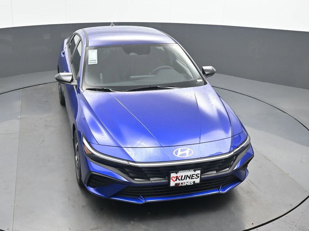 New 2025 Hyundai Elantra Sport image 40