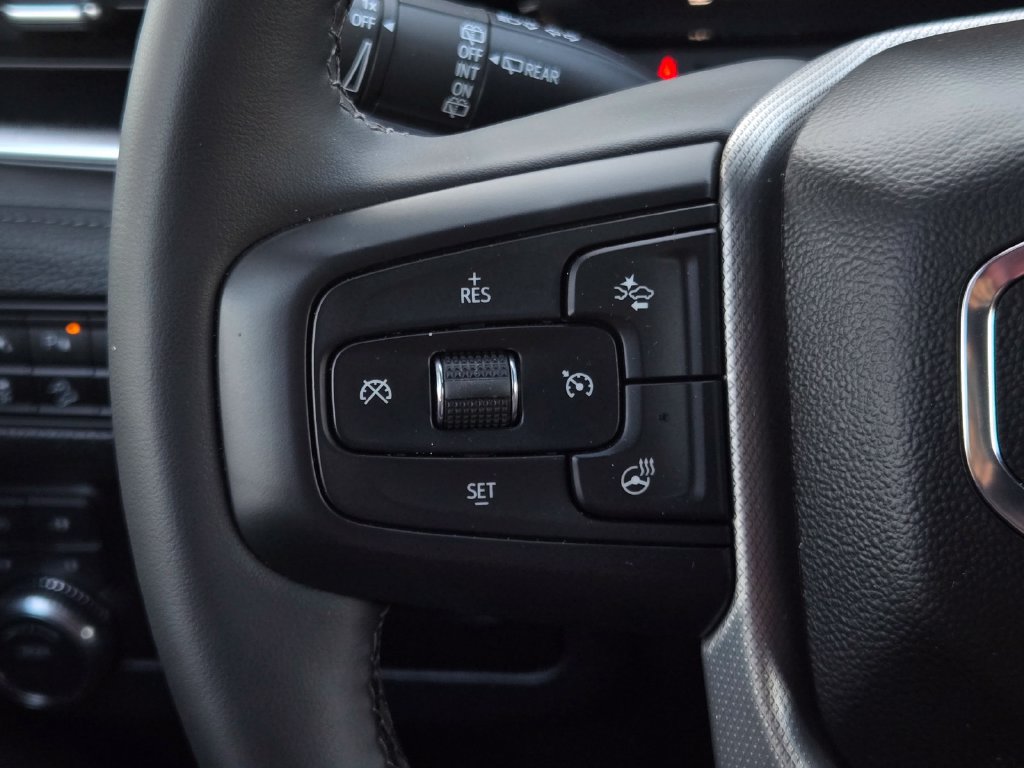 Used 2024 GMC Yukon Denali AWD/4WD image 26
