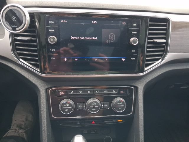 Used 2018 Volkswagen Atlas SEL w/ R-Line Package AWD/4WD image 11